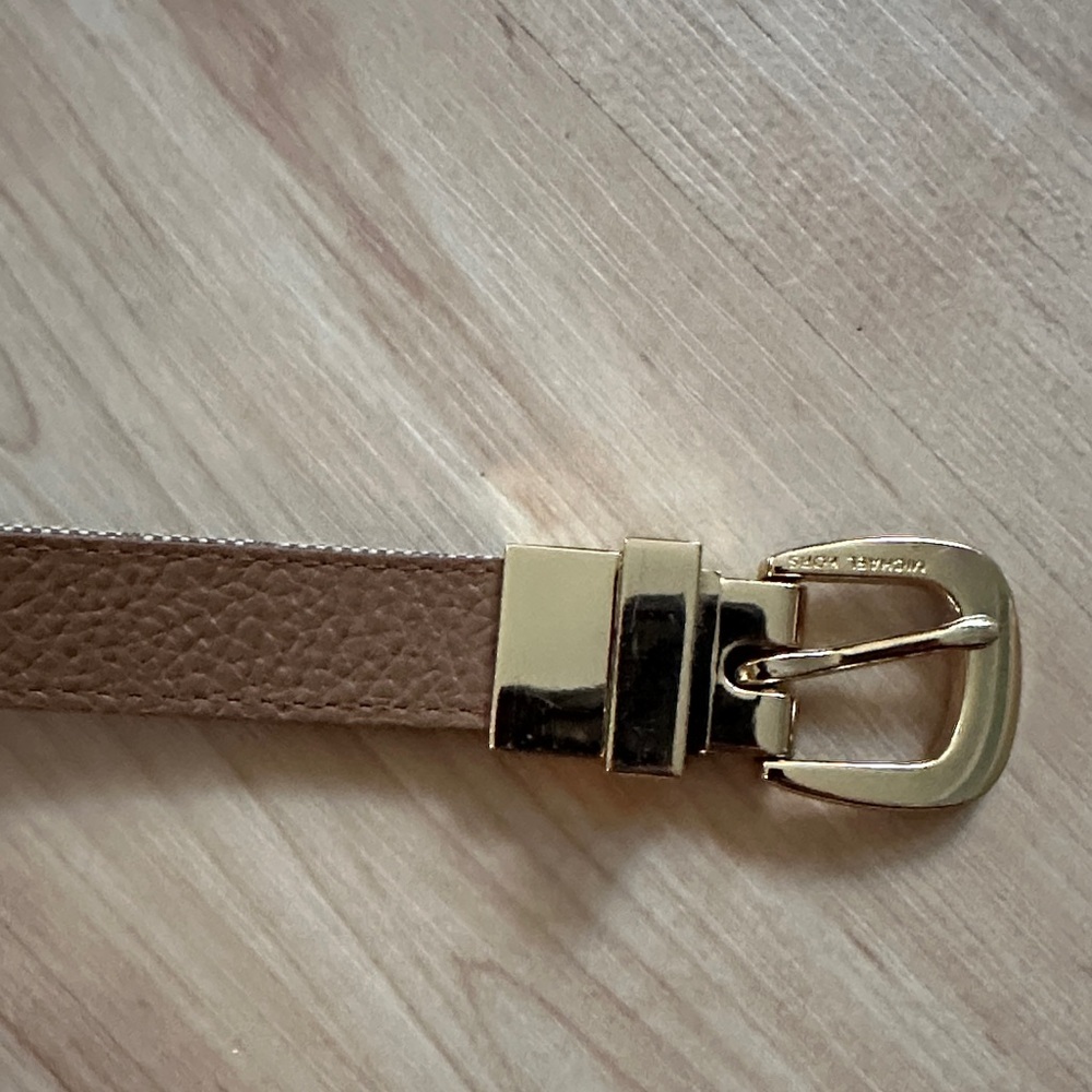 Michael Kors two sided reversible belt! Tan and MK logo
